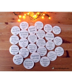 SÚPER PACK 100 CHAPAS PARA BODAS 38mm "B & N" + CAJA DE REGALO