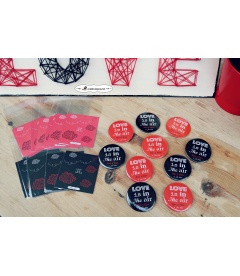 CHAPAS PARA BODAS "LOVE IS IN THE AIR"