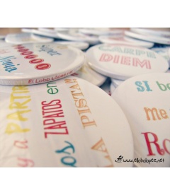 SÚPER PACK 100 CHAPAS PARA BODAS 59mm "FRASES DIVERTIDAS"