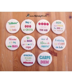 PACK 50 CHAPAS PARA BODAS 59mm "FRASES DIVERTIDAS 2"