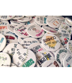 PACKS 35 CHAPAS PARA BODAS 38mm "FRASES CON DIBUJOS DIVERTIDOS"