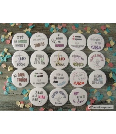 PACK 70 CHAPAS PARA BODAS 59mm "FRASES CON DIBUJOS DIVERTIDOS"