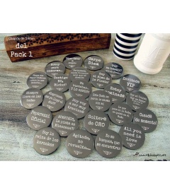 PACK 50 CHAPAS PARA BODAS 59mm FRASES "B & N" 1